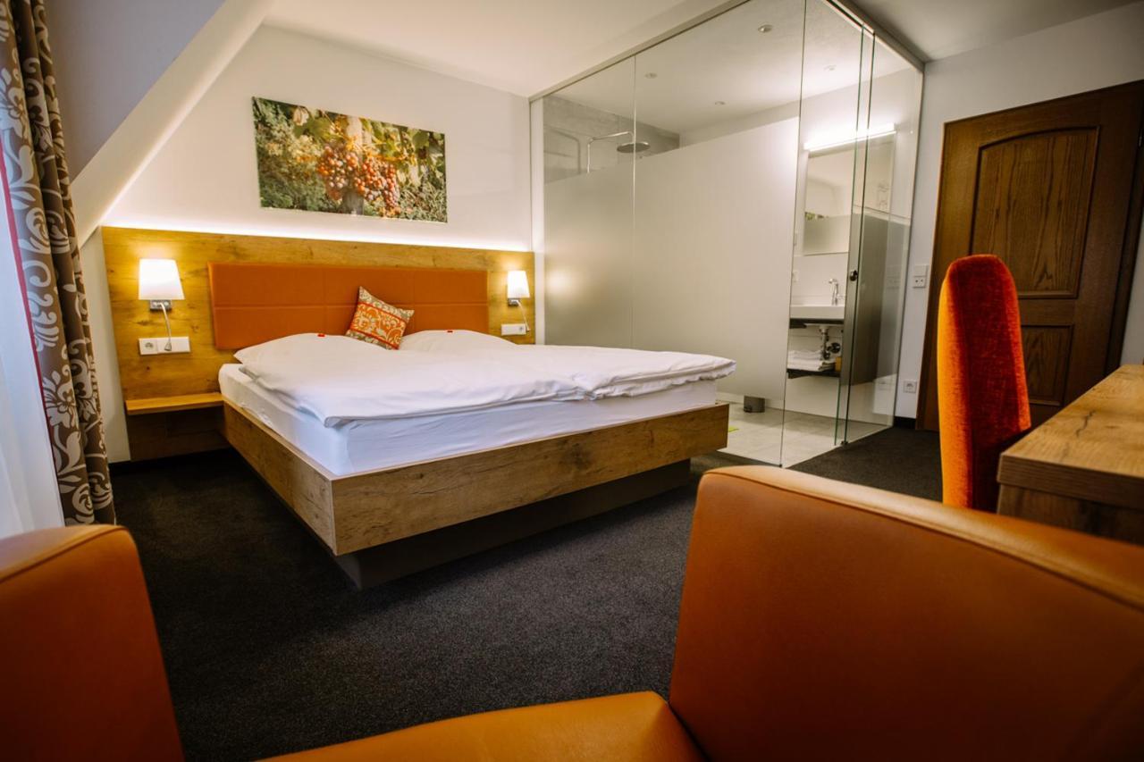 Hotel Restaurant Lamm Rosswag Vaihingen an der Enz Eksteriør bilde